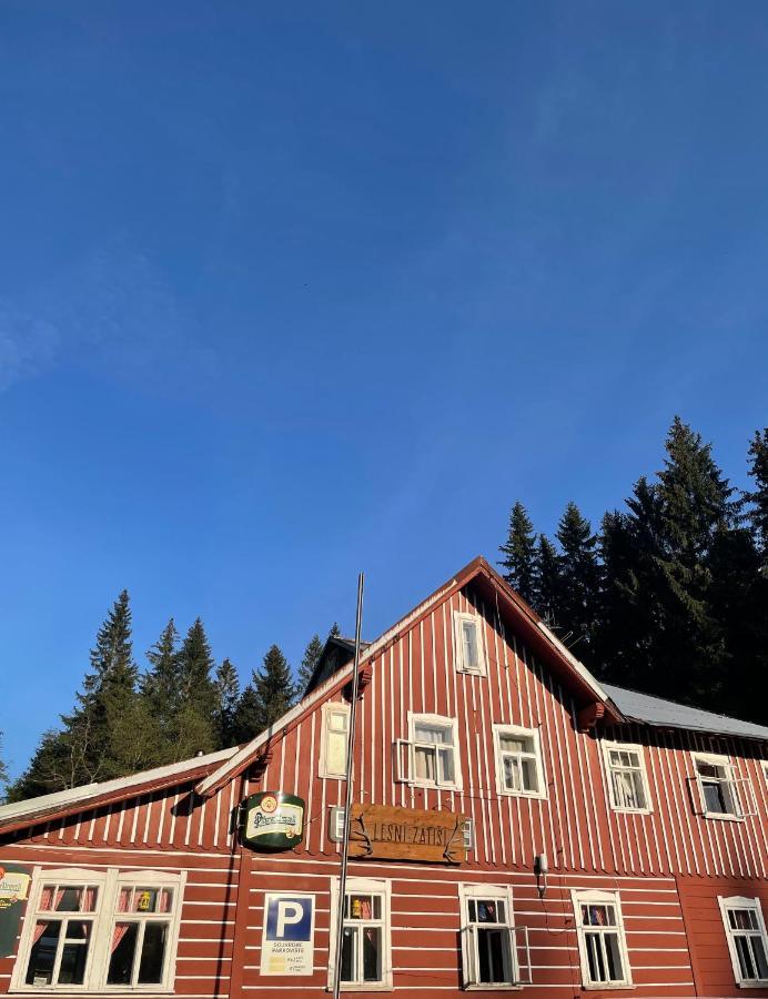 Penzion Lesni Zatisi- Harrachov Eksteriør bilde