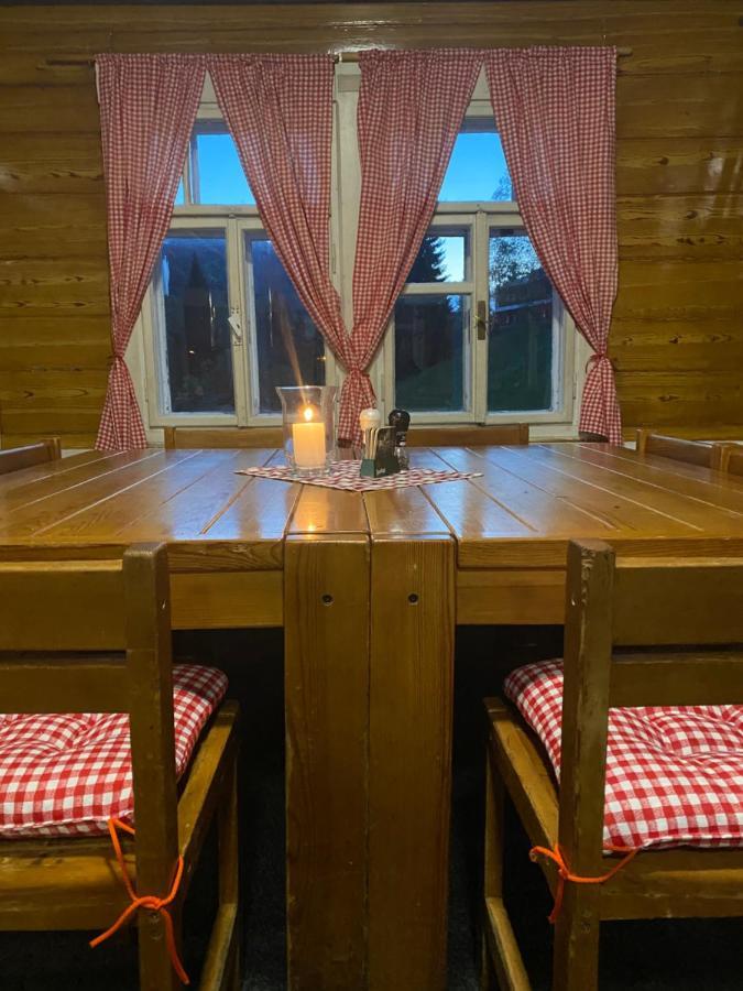 Penzion Lesni Zatisi- Harrachov Eksteriør bilde